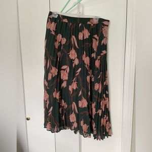 Flowy chiffon skirt